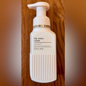 🤍Fiji White Sands White Barn Fragrance hand soap Brand New🤍